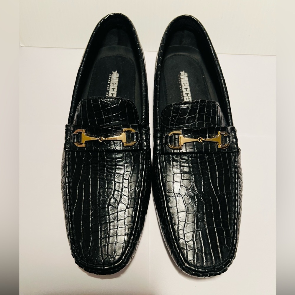 Mecca Crocodile Textured Slip-On Loafers with Gold Accent Size 13 NWOT